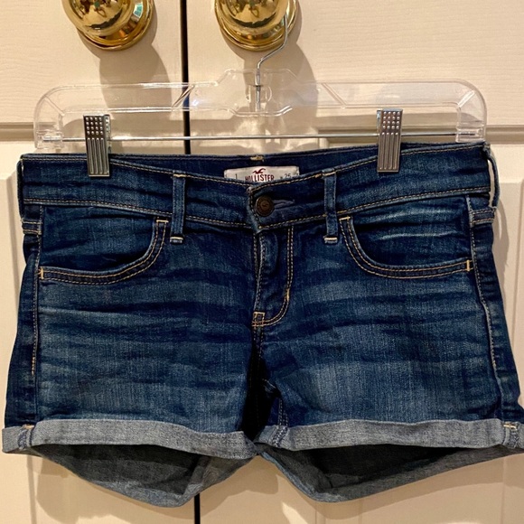 Hollister denim / jean shorts - Picture 1 of 4